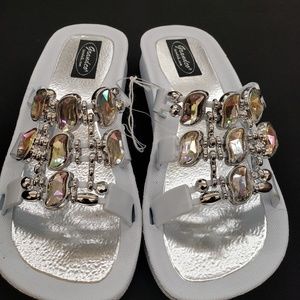 Grandco sandals (White)